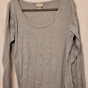 Gray, cotton long-sleeved, a.n.a. women's, cotton top. Size XXL